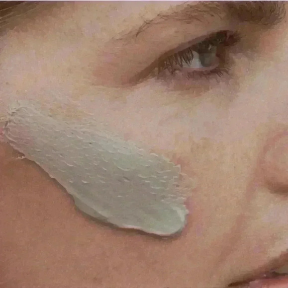 African Botanicals Purifying Cool Clay Mineral Cleansing Mask - Picture 5 of 9